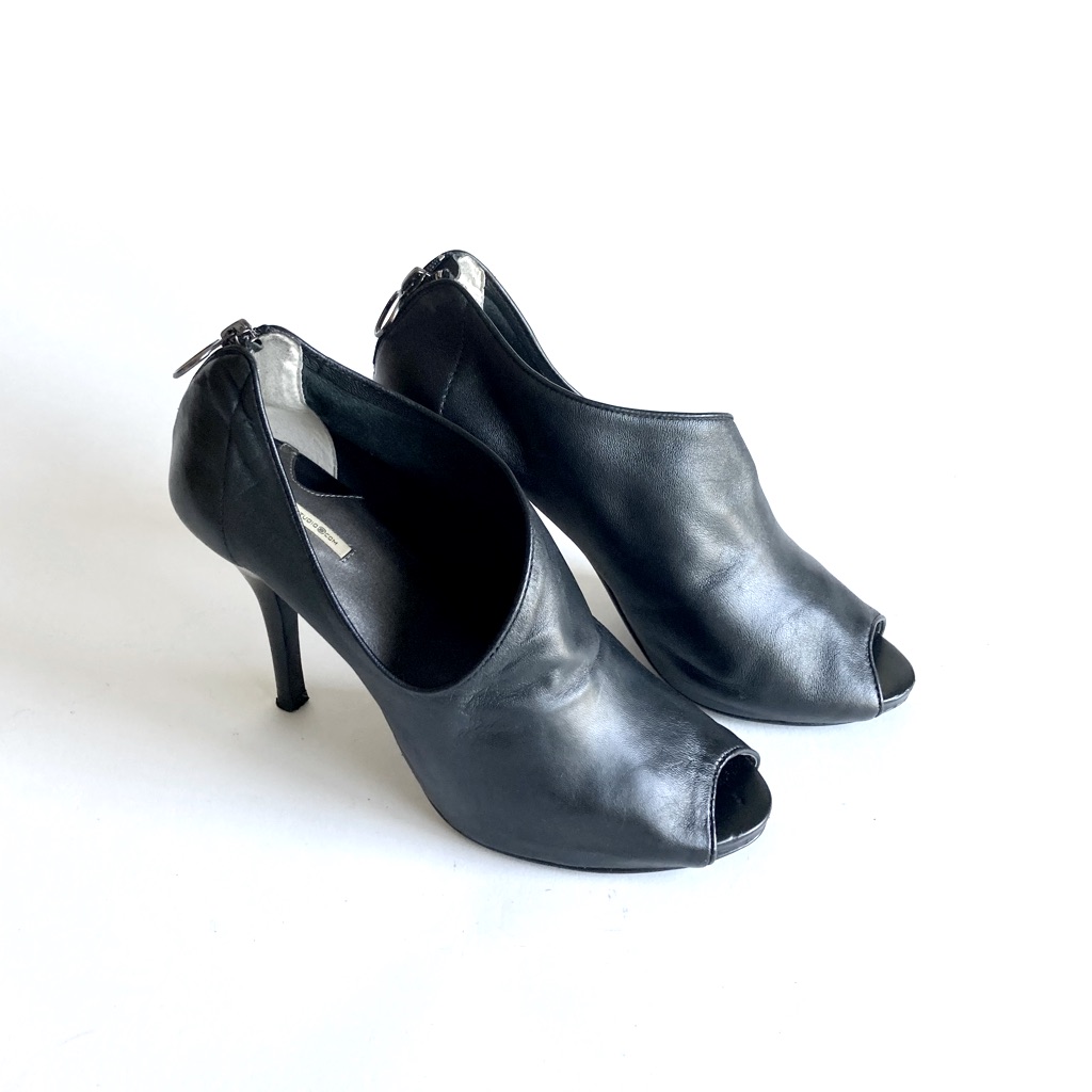 Max Studio Open Toe Black Leather Heels Size 7.5
